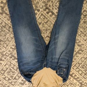 Plus size maternity jean